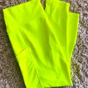 High-Rise Neon Yellow Active Leggings with Side Pocket